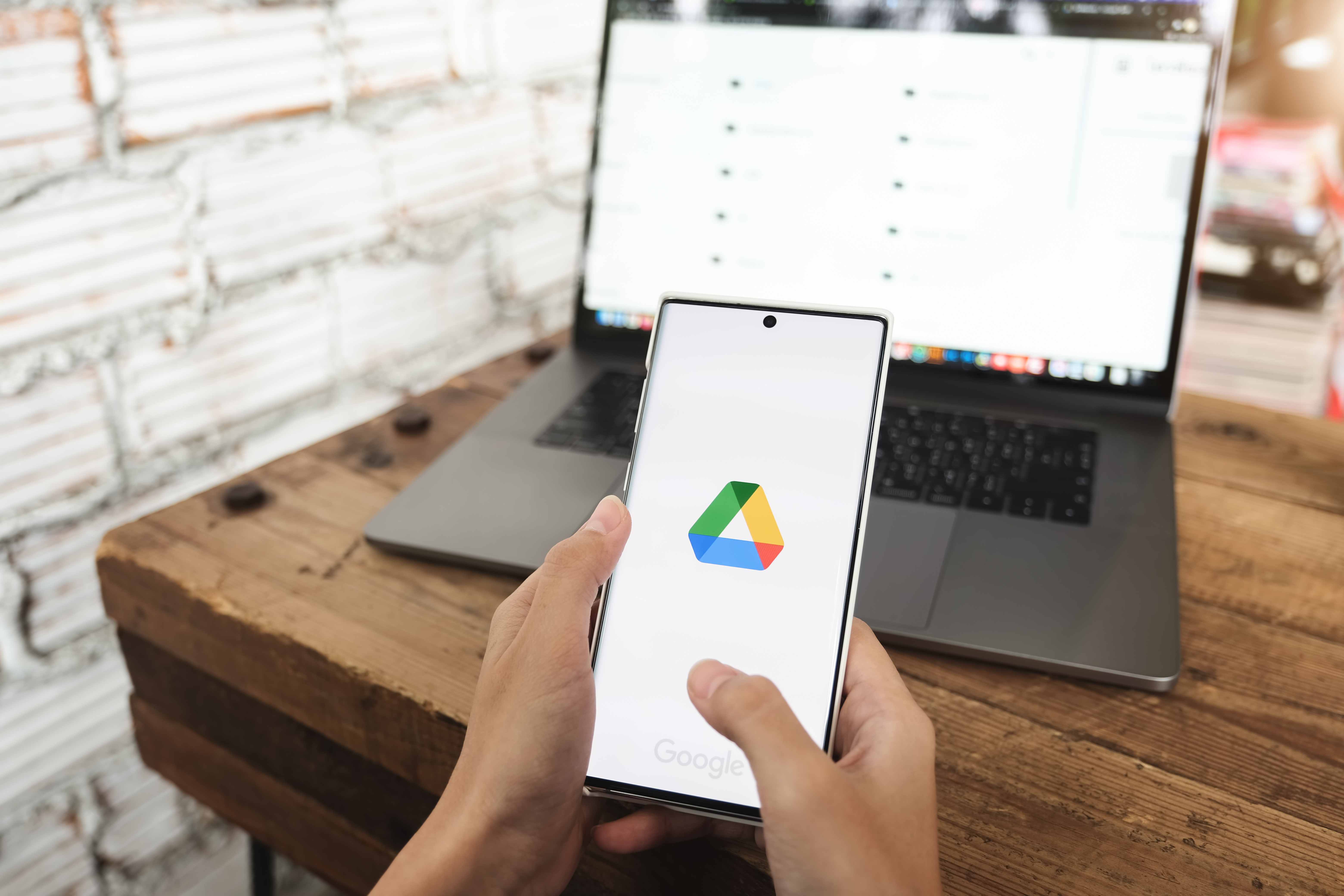 Как обновить Google Play Market